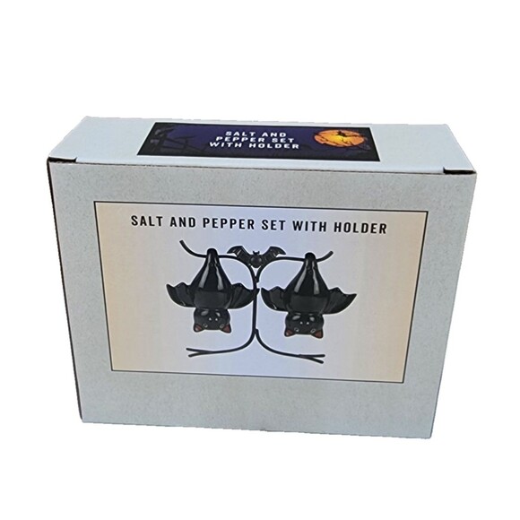 Cracker Barrel Halloween Hanging Bat Salt & Pepper Shaker 3pc Set Collectible - Picture 4 of 7